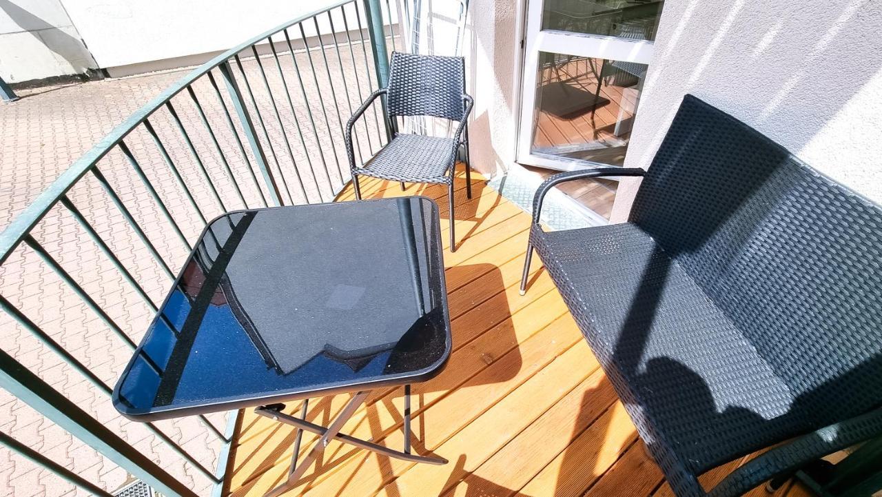 פלאואן Malerische Maisonettewohnung Mit Zwei Balkonen מראה חיצוני תמונה